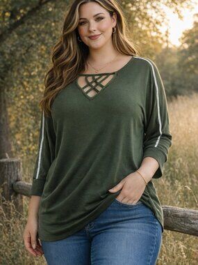 ✨2/$20 NWT 89th + Madison Rhinestone Sleeve Soft Top Pine Plus Size 3X H12277